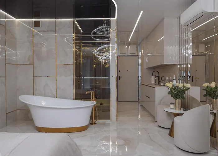 Nana White Lux Gdansk